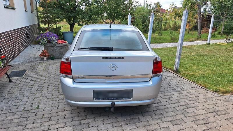 Gebraucht Opel Vectra 140 PS (102 kW) 2006 Silber Limousine