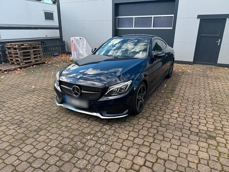Blau Gebraucht 2017 Mercedes C220 Coupé | 18.000 € (Guter Preis) - Bild 1/4