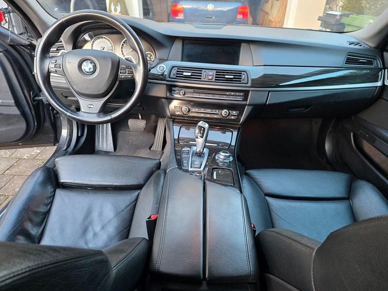 Gebraucht BMW 535 Sport Line 306 PS (225 kW) 2012 Grau Kombi