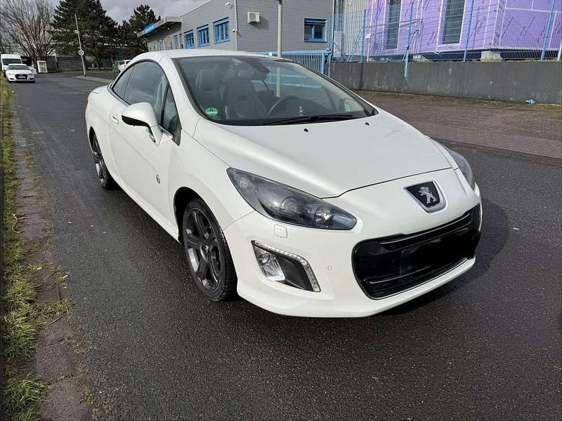 Gebraucht Peugeot 308 CC Roland Garros 156 PS (114 kW) 2012 Cabrio