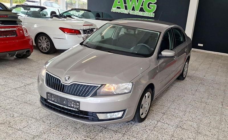 Beige Gebraucht 2013 Skoda Rapid Ambition Limousine | 7.190 € (Guter Preis) - Bild 1/4