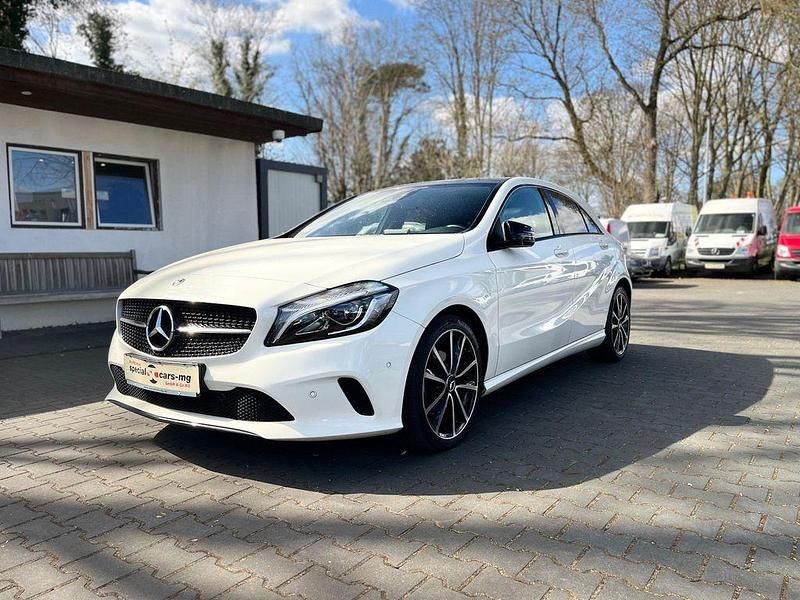 Gebraucht Mercedes A220 AMG 177 PS (130 kW) 2017 Weiß metallic Limousine