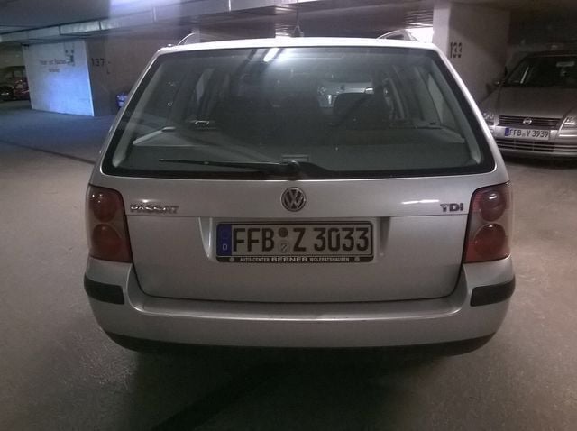 Gebraucht VW Passat 131 PS (96 kW) 2003 Silber Kombi