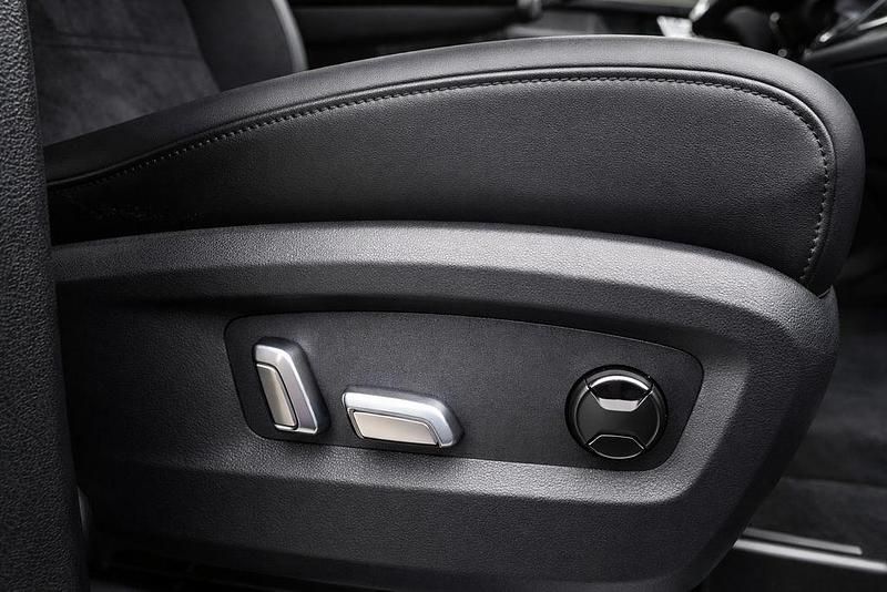 Gebraucht VW Multivan Highline 204 PS (150 kW) 2015 Schwarz Van / Kleinbus