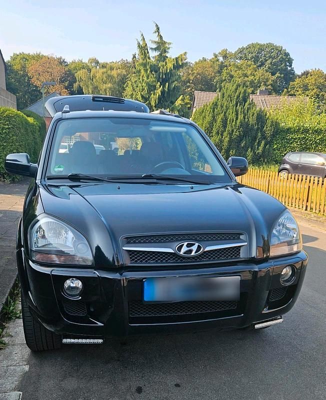 Schwarz Gebraucht 2009 Hyundai Tucson SUV | 3.900 € (Superpreis) - Bild 1/4