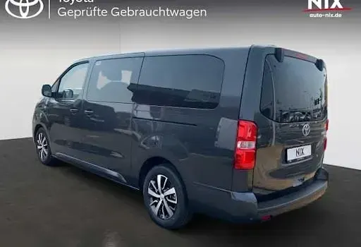 Neu Toyota Proace Verso 180 PS (132 kW) 2026 Grau Kombi