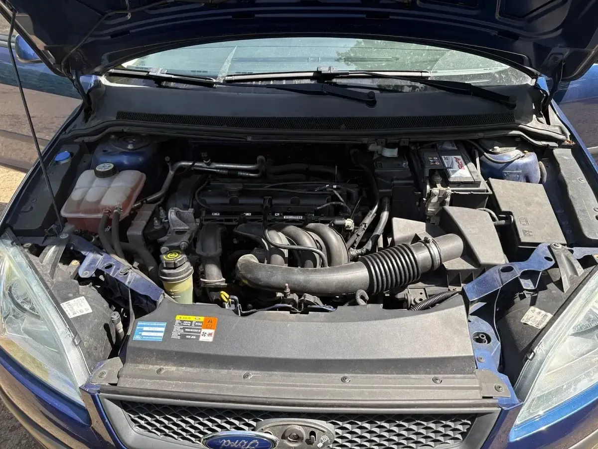 Gebraucht Ford Focus 101 PS (74 kW) 2007 Blau Kleinwagen
