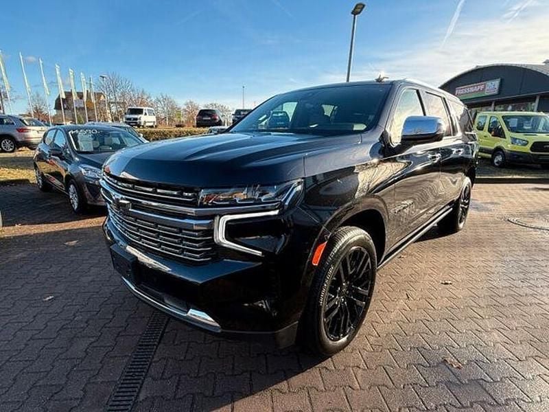 Gebraucht Chevrolet Suburban 360 PS (264 kW) 2021 Schwarz SUV