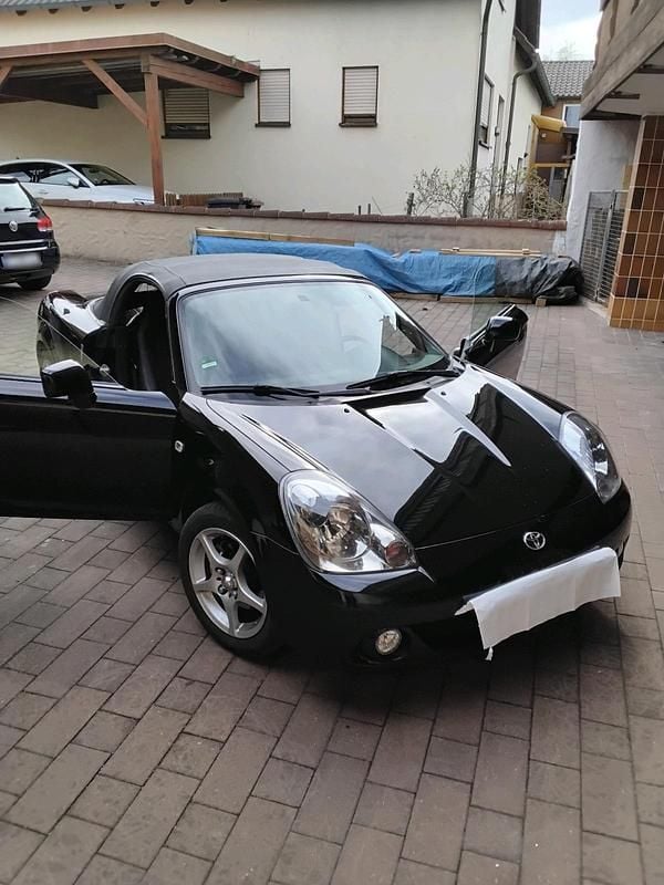 Gebraucht Toyota MR2 140 PS (102 kW) 2004 Schwarz Cabrio