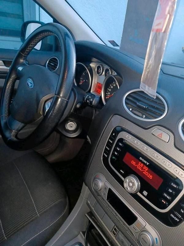 Gebraucht Ford Focus 125 PS (91 kW) 2009 Blau Limousine