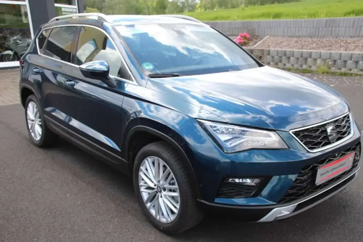 Gebraucht Seat Ateca 4Drive 190 PS (139 kW) 2019 Blaumetallic SUV