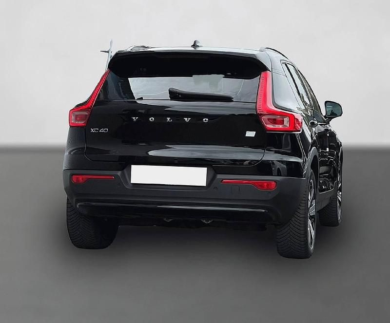 Gebraucht Volvo XC40 Core 169 kW (231 PS) 2022 Schwarz SUV