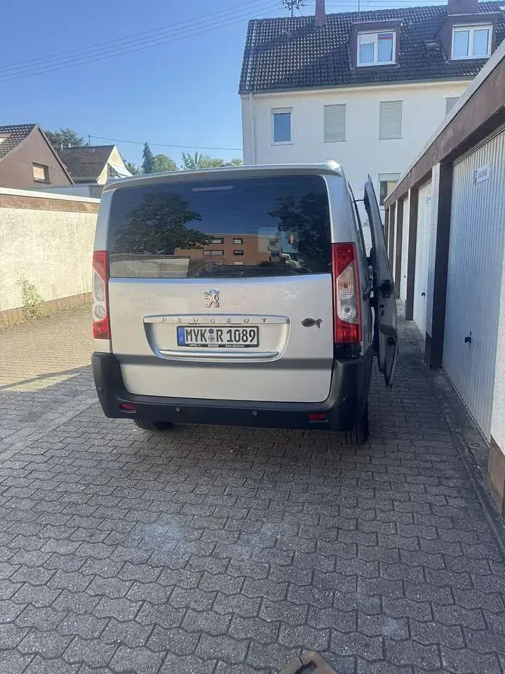 Gebraucht Peugeot Expert 128 PS (94 kW) 2011 Van