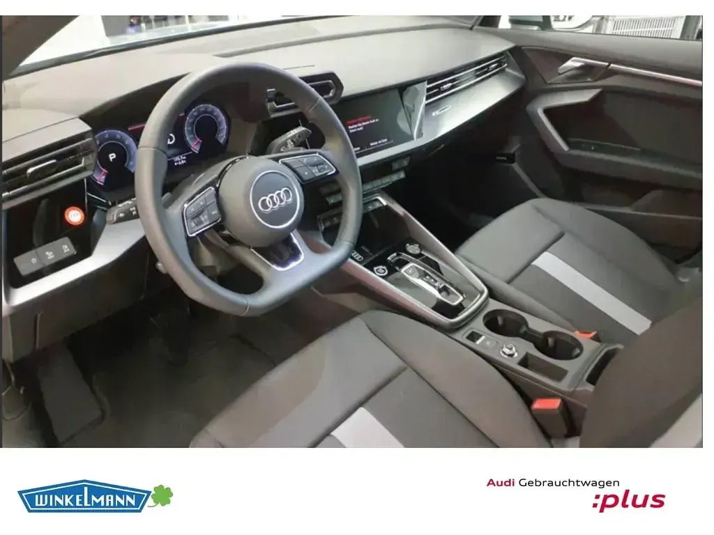 Gebraucht Audi A3 Advanced Plus 116 PS (85 kW) 2025 Grau Limousine