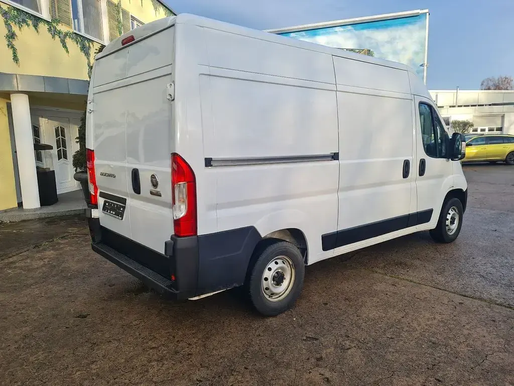Gebraucht Fiat Ducato 120 PS (88 kW) 2023 Weiß Van