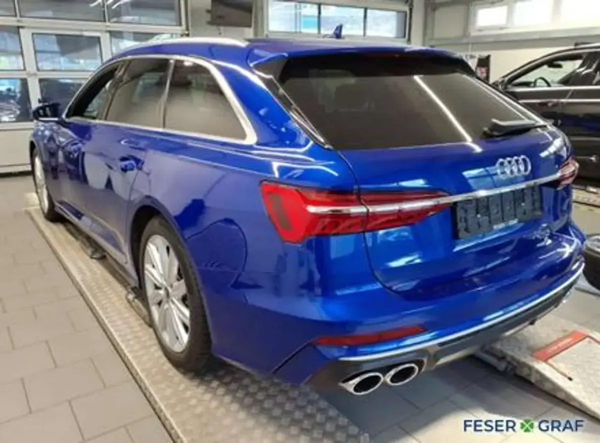 Gebraucht Audi S6 Ambiente 344 PS (253 kW) 2023 Ultrablau metallic Kombi