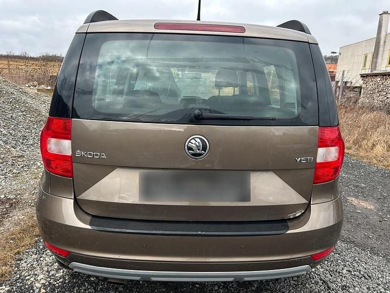 Gebraucht Skoda Yeti 110 PS (80 kW) 2016 Grau SUV