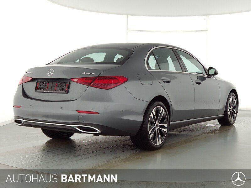 Gebraucht Mercedes C400 Avantgarde 381 PS (280 kW) 2022 Lack selenitgrau Limousine