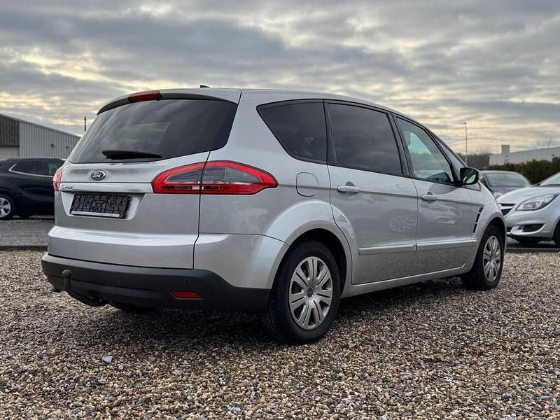 Gebraucht Ford S-MAX S 140 PS (102 kW) 2014 Silber Van / Kleinbus