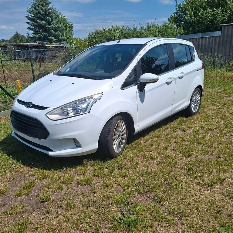 Weiß Gebraucht 2013 Ford B-MAX Titanium Van / Kleinbus | 4.300 € (Guter Preis) - Bild 1/4