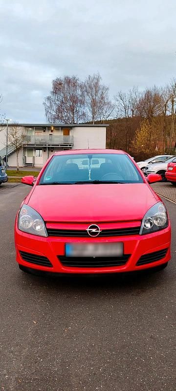 Gebraucht Opel Astra 105 PS (77 kW) 2005 Rot Kleinwagen
