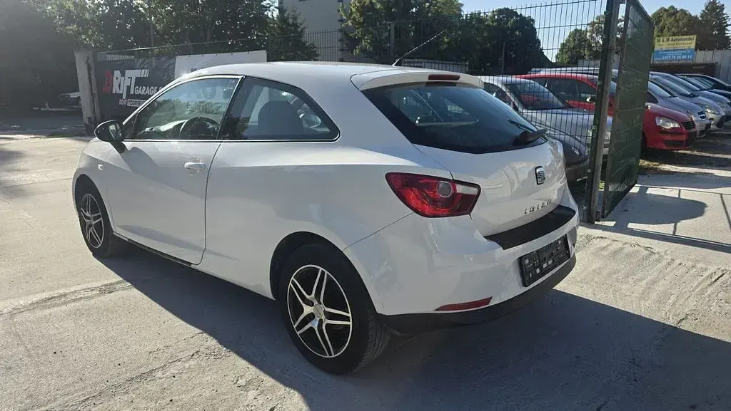 Gebraucht Seat Ibiza SC Stylance 69 PS (50 kW) 2009 Weiß Kleinwagen