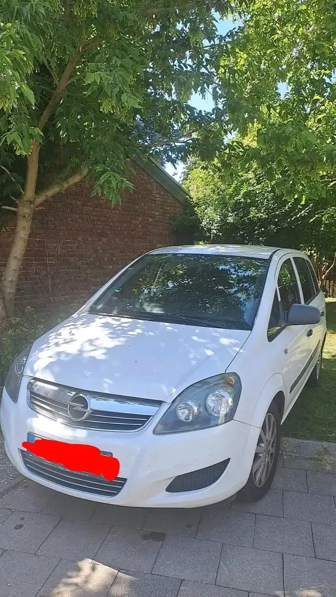 Gebraucht Opel Zafira 116 PS (85 kW) 2011 Weiß Van / Kleinbus