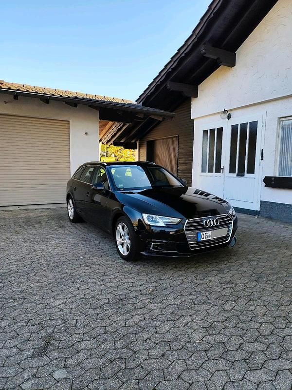 Gebraucht Audi A4 150 PS (110 kW) 2017 Schwarz Kombi