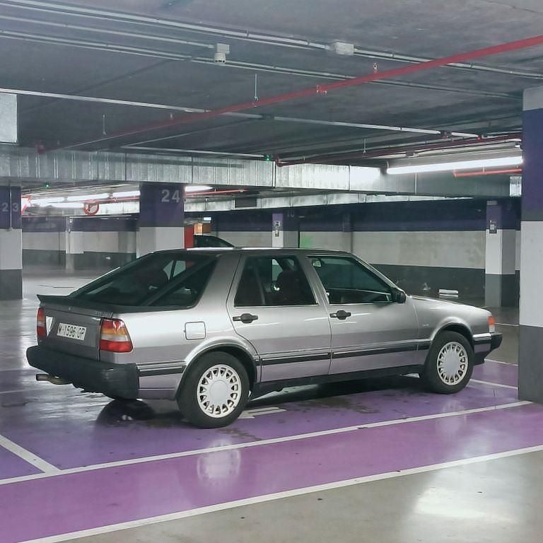 Silber Gebraucht 1985 Saab 9000 Limousine | 4.100 € - Bild 1/4