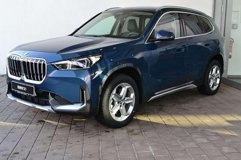 Neu BMW X1 xLine 156 PS (114 kW) 2026 Night dusk blue SUV