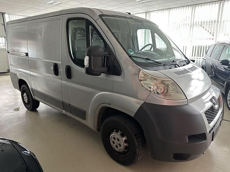 Gebraucht Peugeot Boxer 110 PS (80 kW) 2012 Grau Van