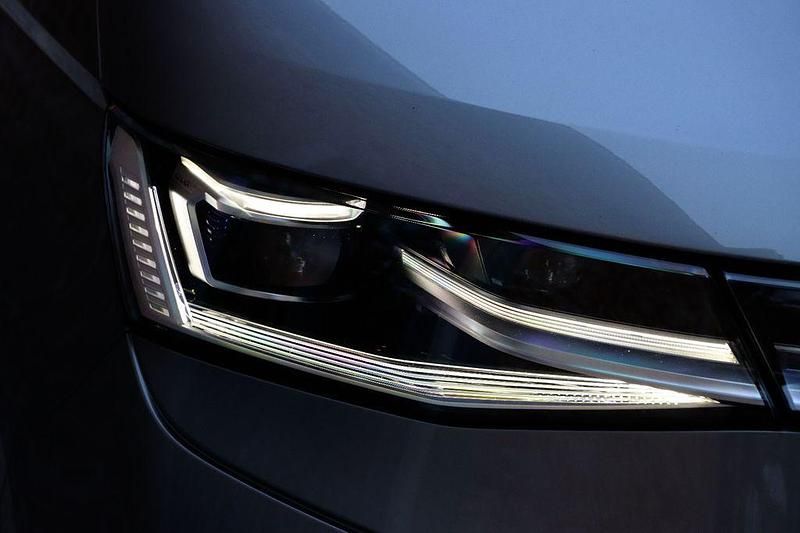 Blau Gebraucht 2023 VW T7 Edition Van | 48.500 € - Bild 1/4