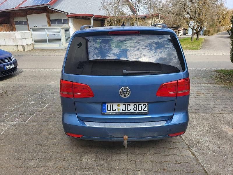 Gebraucht VW Touran 140 PS (102 kW) 2012 Blau Van / Kleinbus