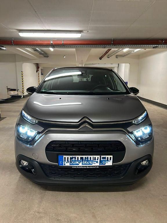 Grau Gebraucht 2023 Citroën C3 PureTech Kleinwagen | 14.490 € (Fairer Preis) - Bild 1/4