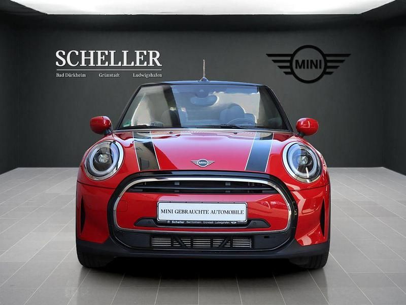 Gebraucht Mini Cooper Cabriolet Classic 136 PS (100 kW) 2024 Chili red Cabrio