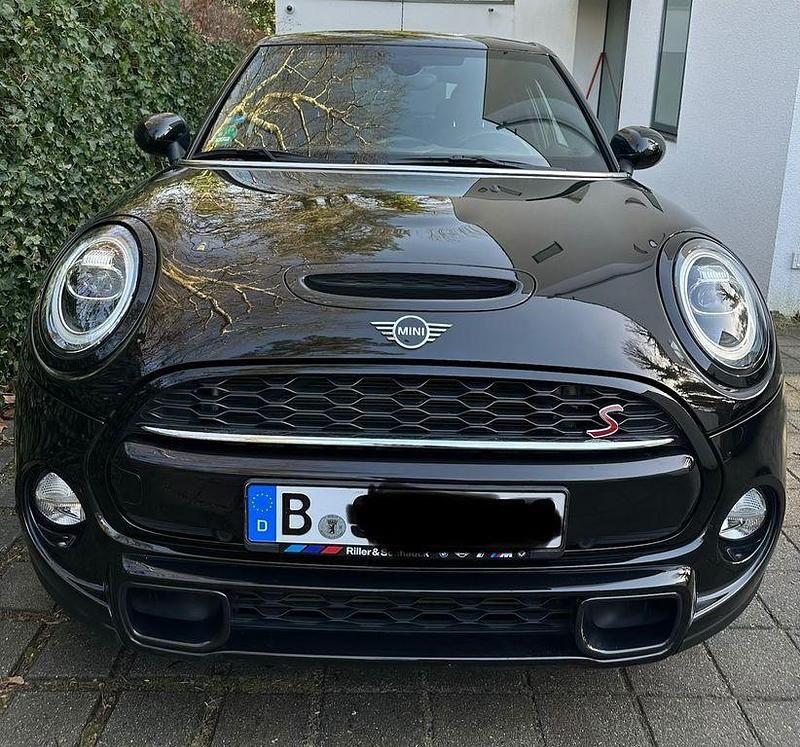 Gebraucht Mini Cooper S 192 PS (141 kW) 2019 Schwarz Kleinwagen