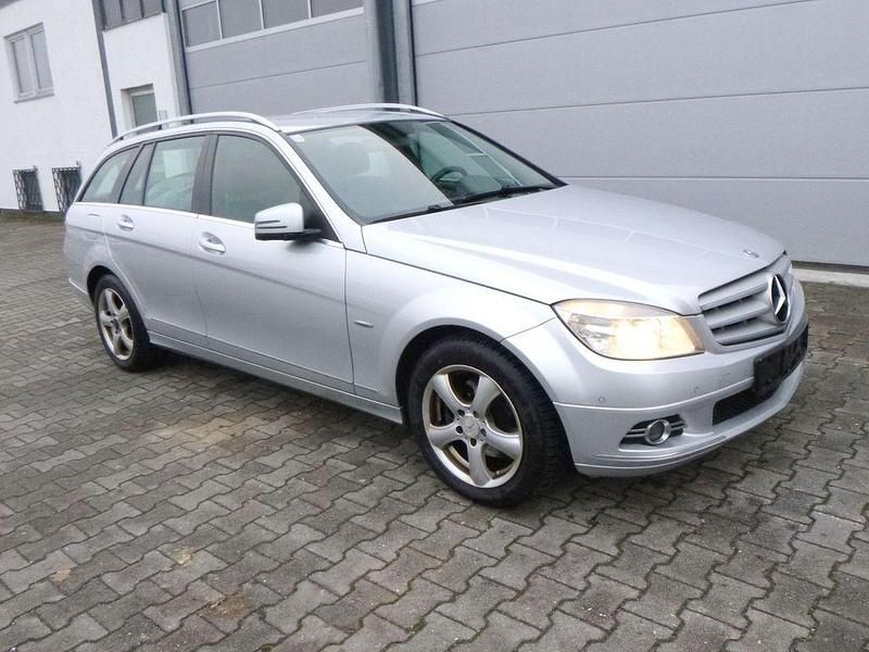 Silber Gebraucht 2009 Mercedes C220 Kombi | 2.490 € (Superpreis) - Bild 1/4