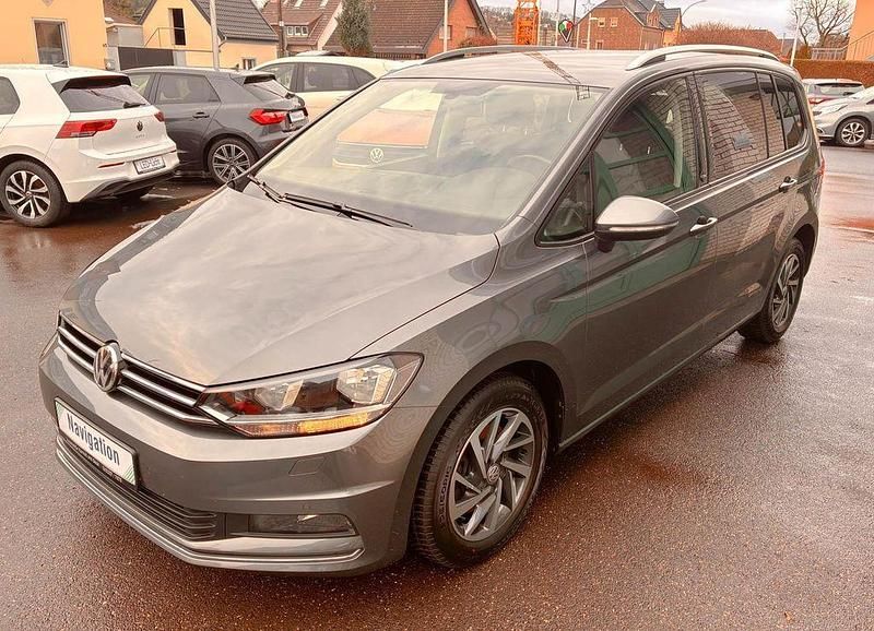 Gebraucht VW Touran Sound 110 PS (80 kW) 2017 Grau Van / Kleinbus