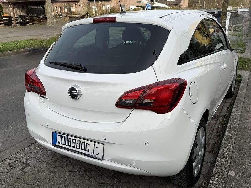 Gebraucht Opel Corsa drive 90 PS (66 kW) 2016 Weiß Kleinwagen
