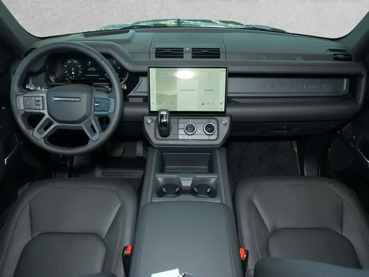 Neu Land Rover Defender HSE Dynamic 349 PS (256 kW) 2025 Woolstone green SUV