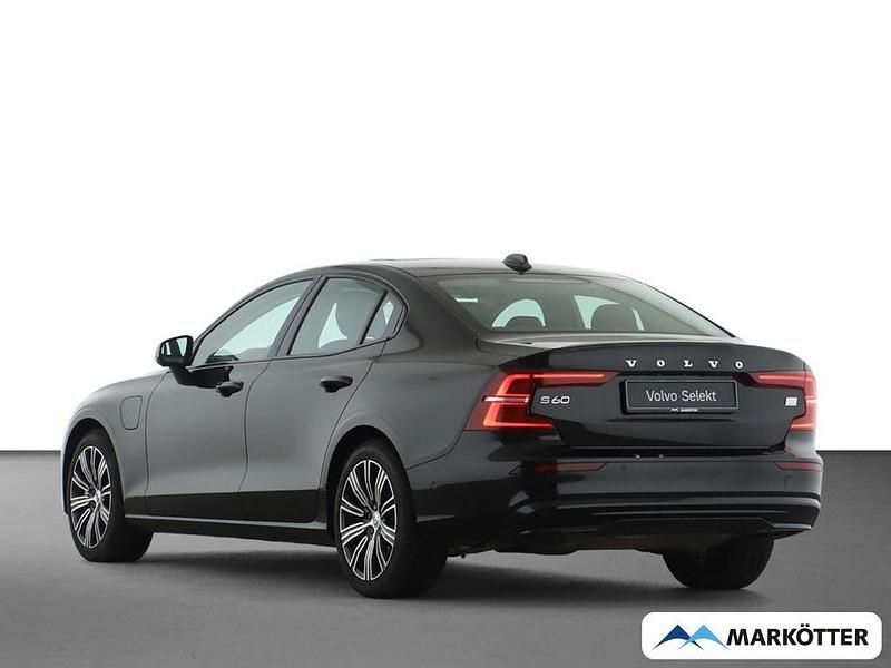 Schwarz Gebraucht 2024 Volvo S60 Ultimate Limousine | 39.750 € (Guter Preis) - Bild 1/4