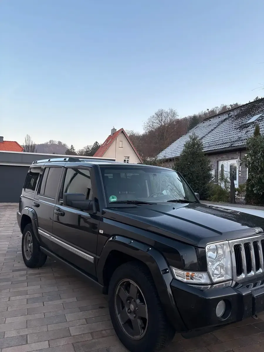 Usata Jeep Commander 218 CV (160 kW) 2006 Nero SUV