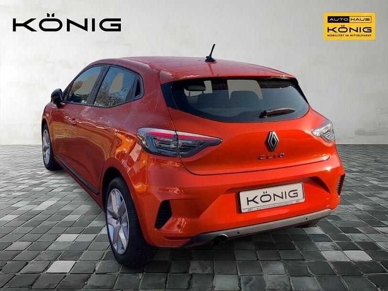 Usata Renault Clio V Evolution 67 CV (49 kW) 2024 Arancione Berlina