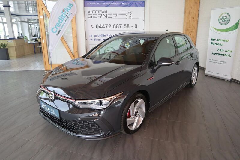 Grau Gebraucht 2022 VW Golf VIII GTI Limousine | 27.990 € (Guter Preis) - Bild 1/2