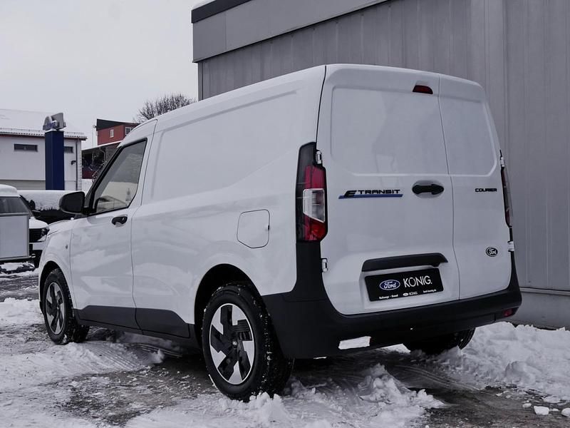 Neu Ford E-Transit Trend 100 kW (136 PS) 2026 Weiß Van