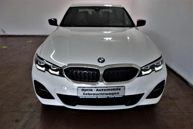 Gebraucht BMW 330 M Sport 286 PS (210 kW) 2021 Alpinweiss iii Limousine
