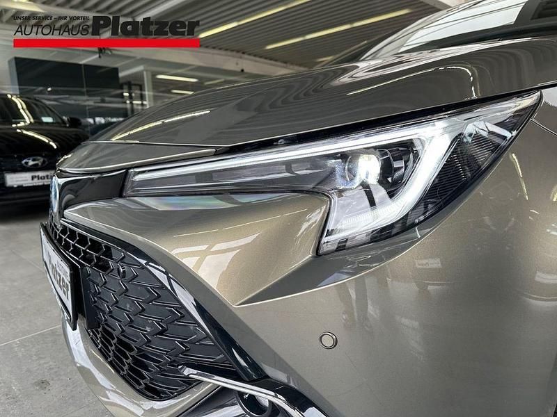 Gebraucht Toyota Corolla Team 196 PS (144 kW) 2023 Bronze Kombi