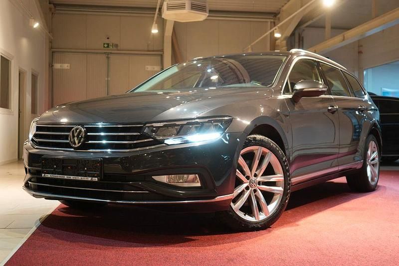 Gebraucht VW Passat Elegance 190 PS (139 kW) 2019 Grau Kombi