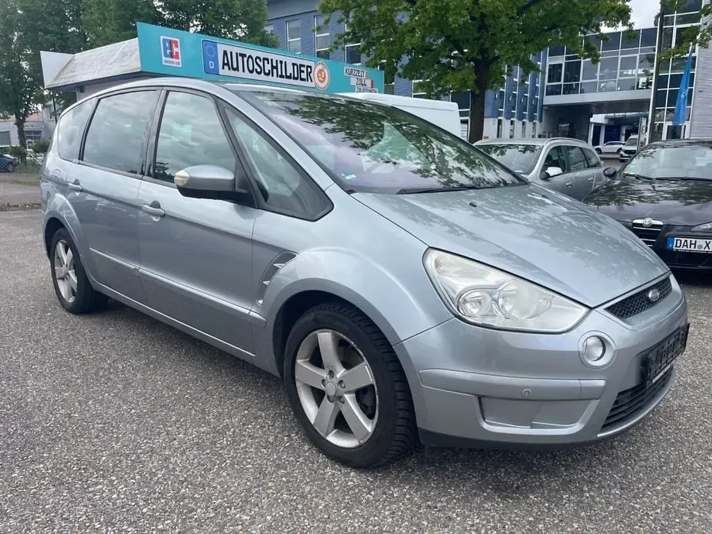 Używany Ford S-MAX S 140 KM (102 kW) 2007 Srebrny Minivan
