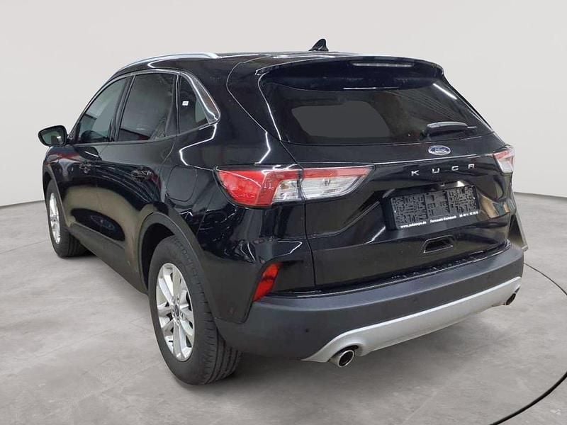 Gebraucht Ford Kuga Titanium 120 PS (88 kW) 2022 Agate black metallic SUV